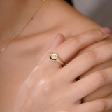 Dune Oval Signet Ring